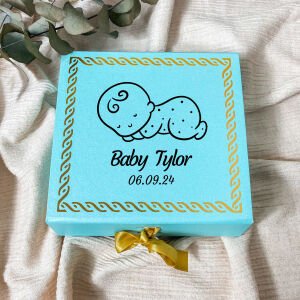 Sert Kutulu Erkek Bebek Çikolata Kutusu