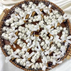 Cam Tüplü Badem Şekeri