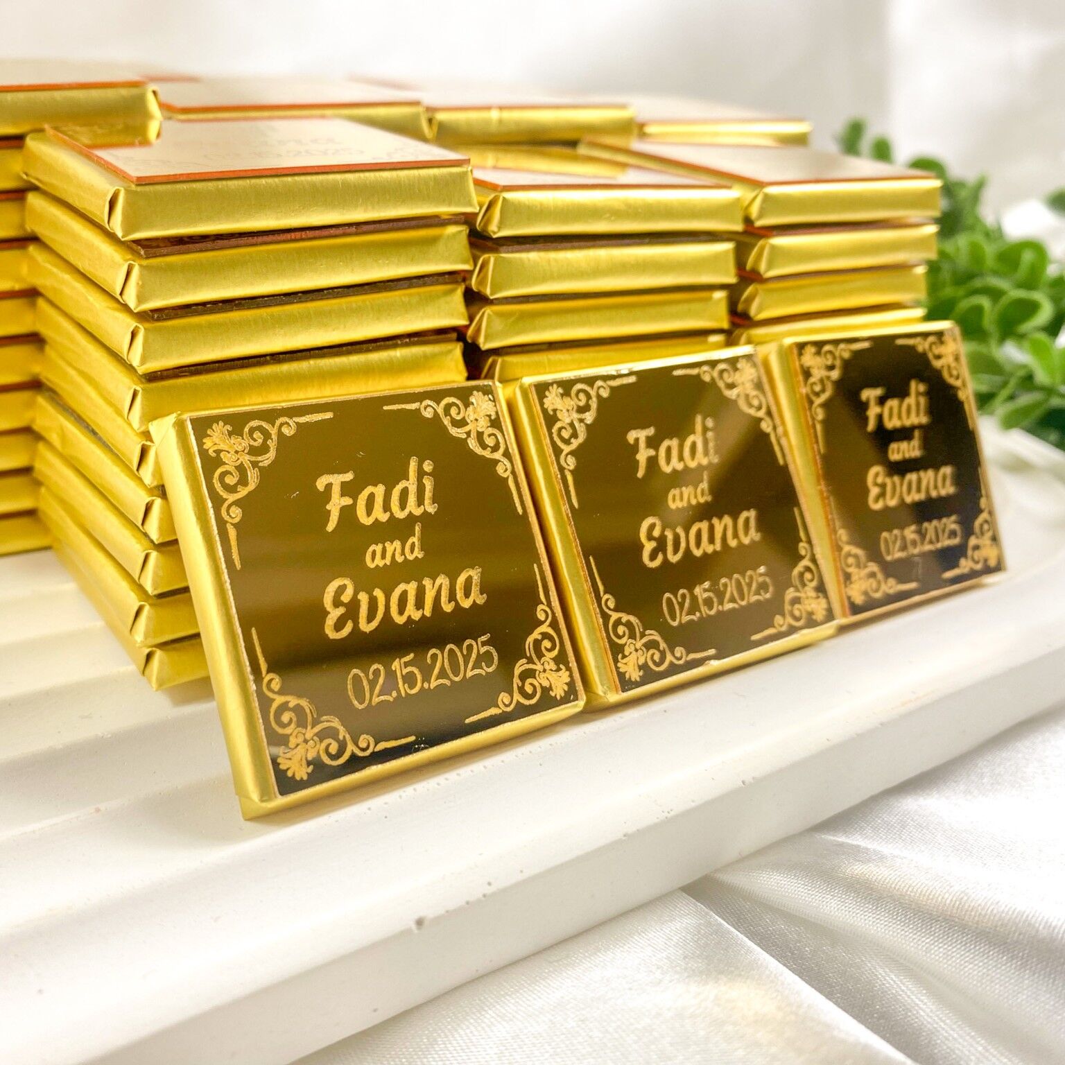 Altın Aynalı İsteme Çikolatası