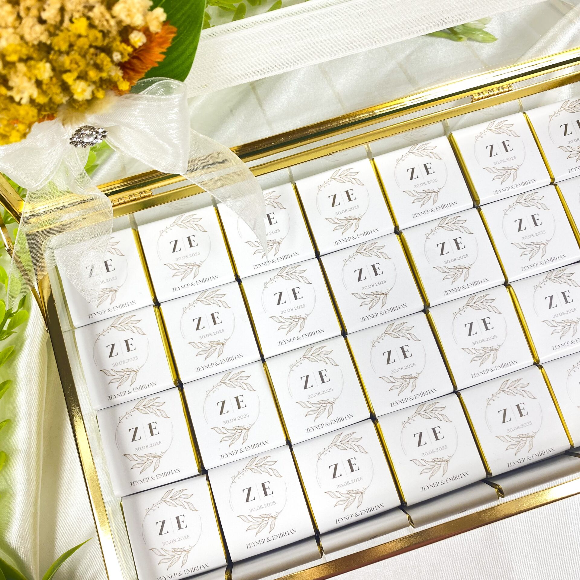 Cam Kutulu Çikolata Kutusu - İsteme Çikolatası